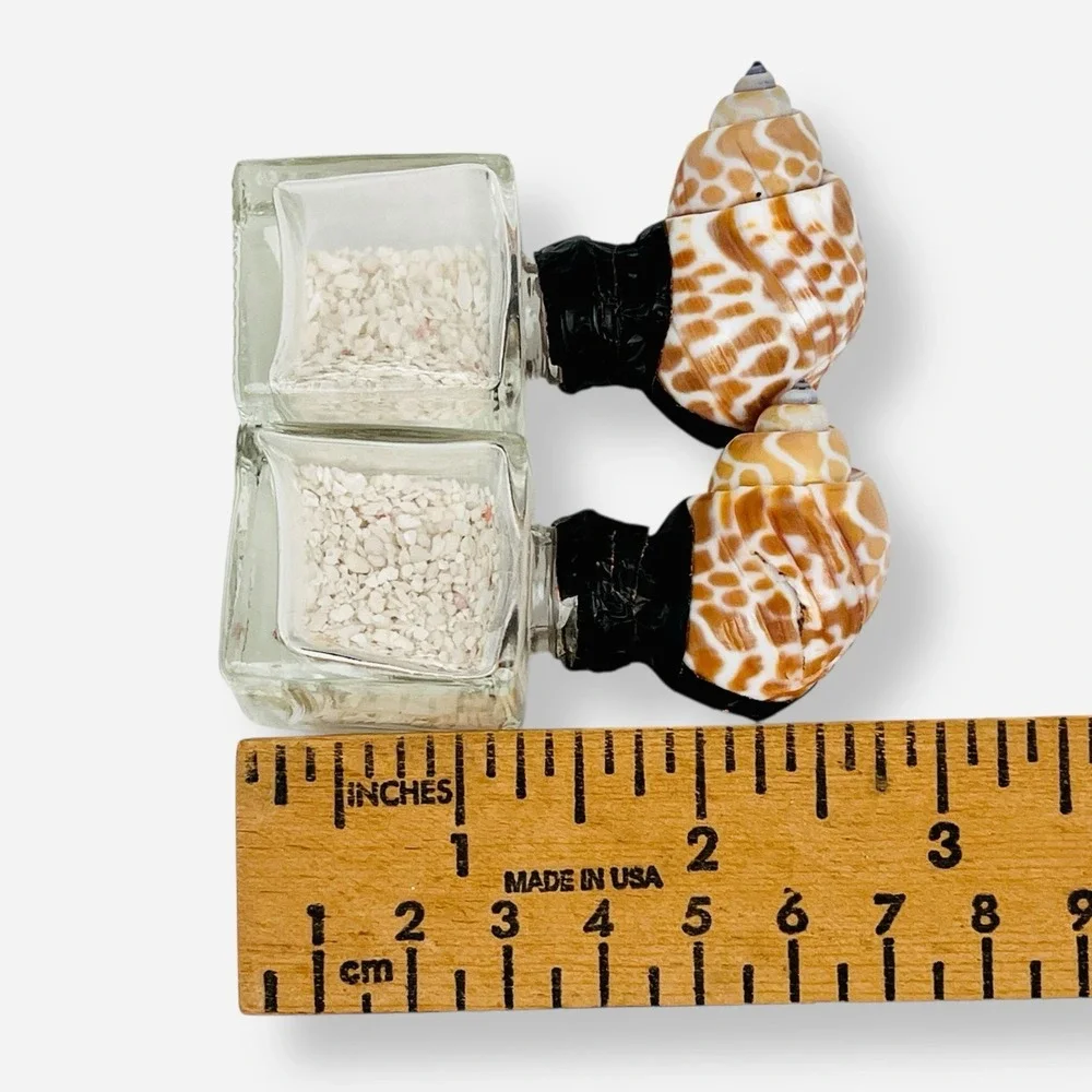 Pottery Barn‎ Cowrie Shell & Sand Place Card Holder Set 2 Bottle Beach Holders